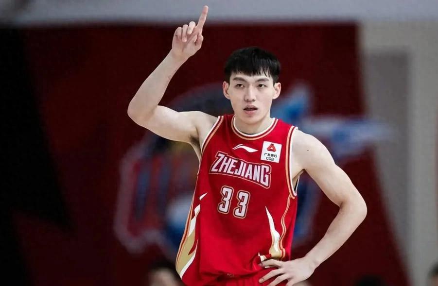 开云中国-拿600万，全场4中1，正负值-22！球迷：最水MVP没有之一